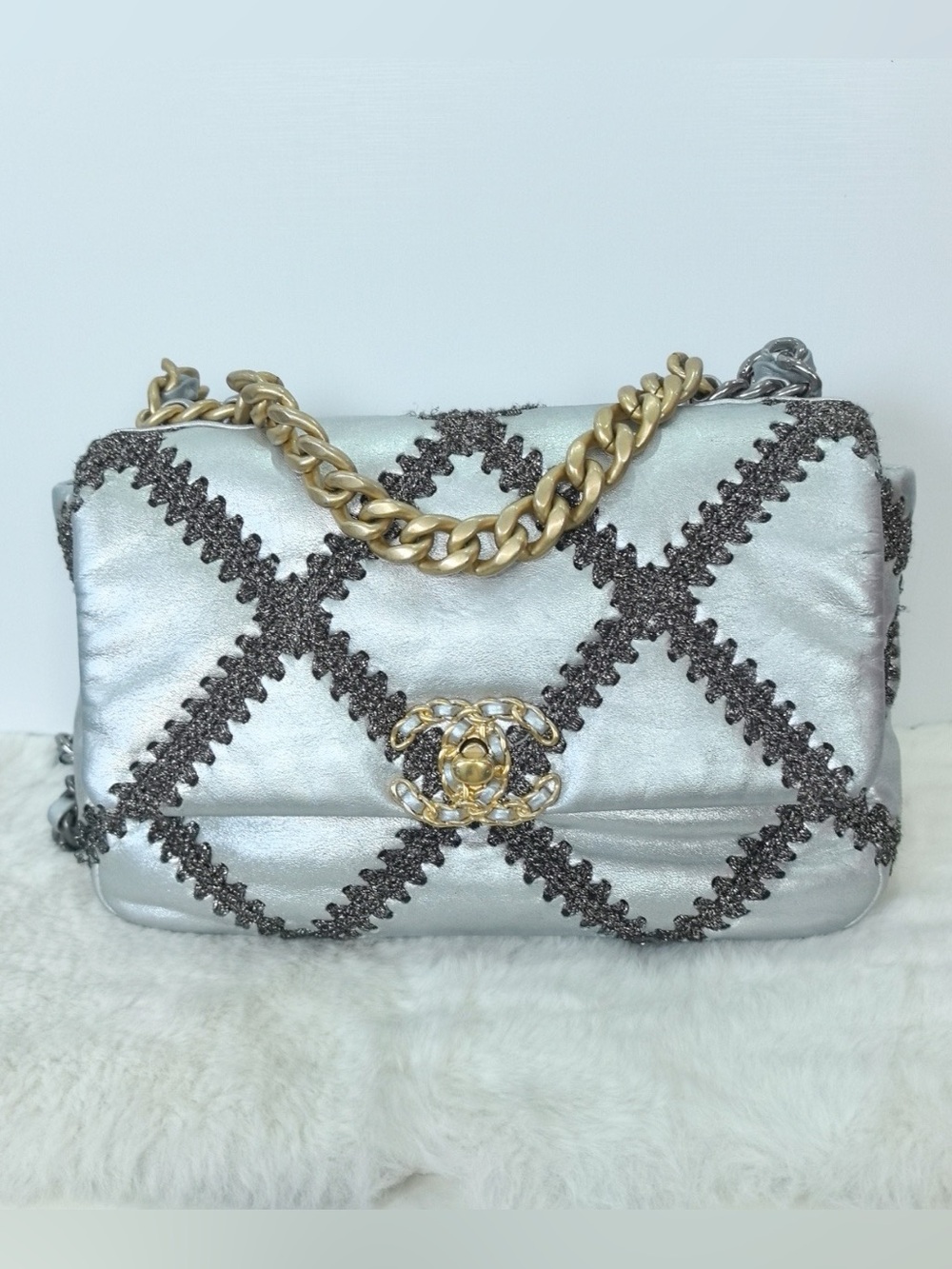 CHANEL 19 Flap Bag Silver Quilted Shoulder Bag with Gold Chain